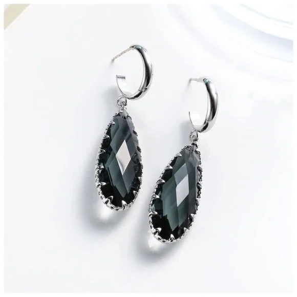 Swarovski Crystals Teardrop Earrings - Picture 5 of 6